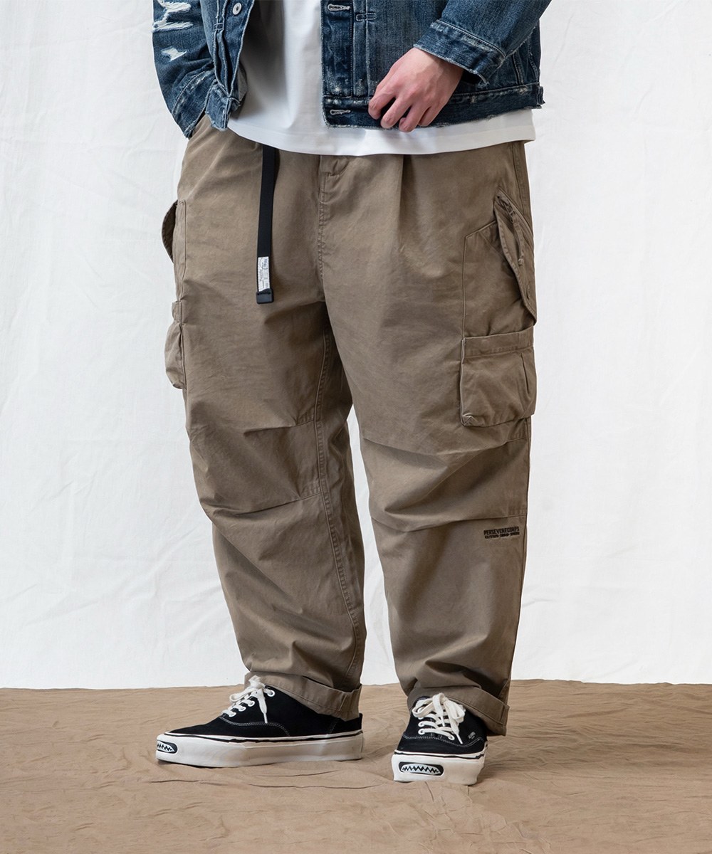 口袋水洗長褲 UNIQUE POCKET DESIGN TAPERED PANTS