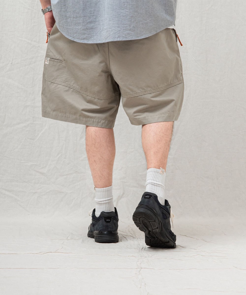 立體摺線氣球短褲 PLEATED BALLOON SHORTS