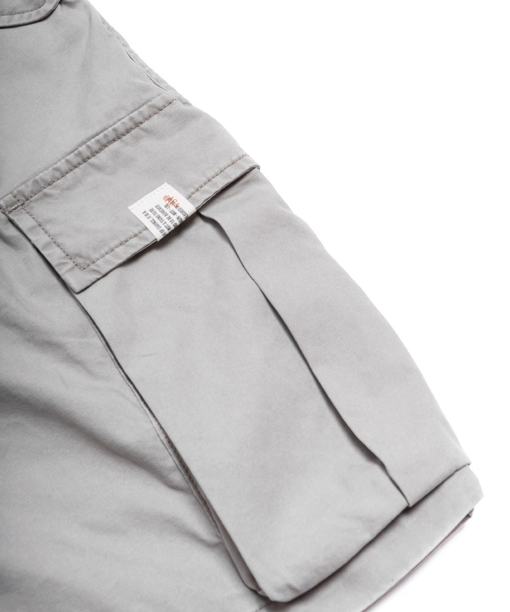 水洗雙摺軍短褲 washed double-pleated cargo shorts