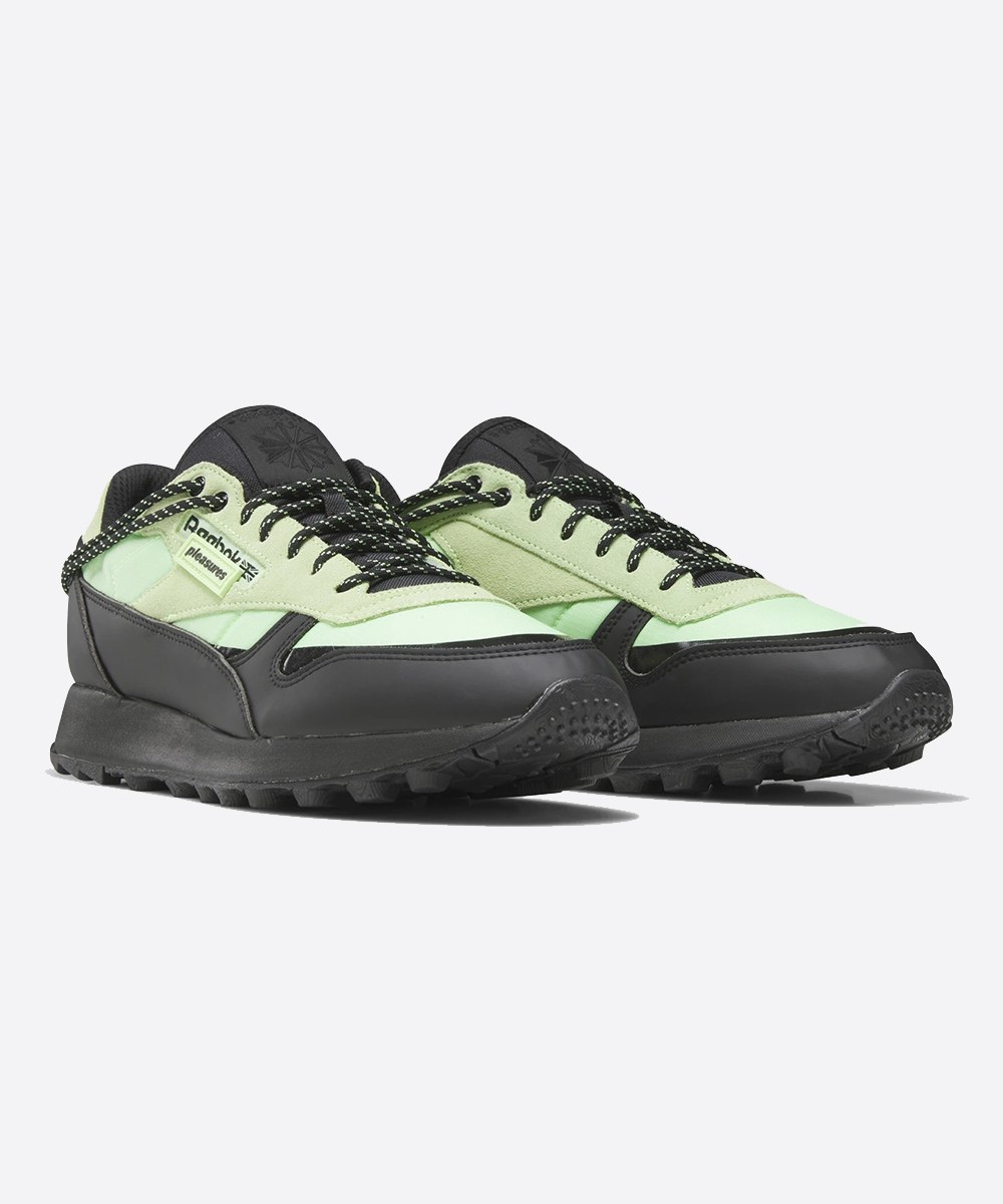 聯名運動鞋 Reebok x Pleasures Classic Leather Trail