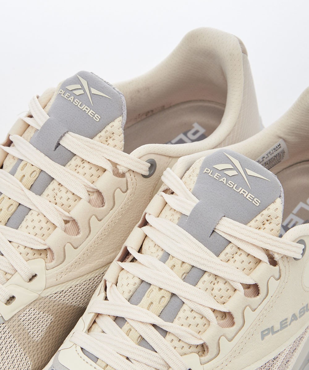 聯名運動鞋 Reebok x Pleasures nano 6000