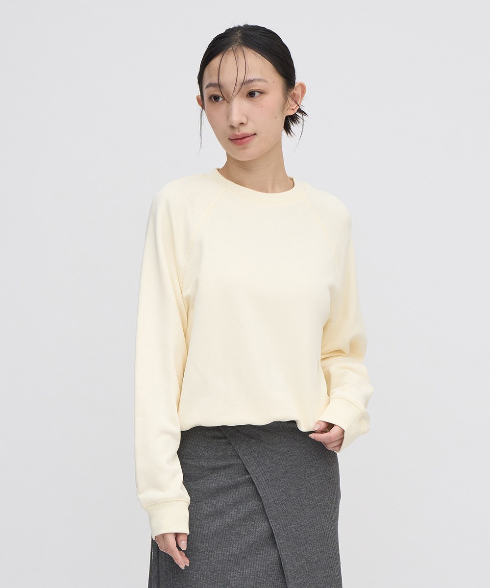 爬線刺繡大學Tee