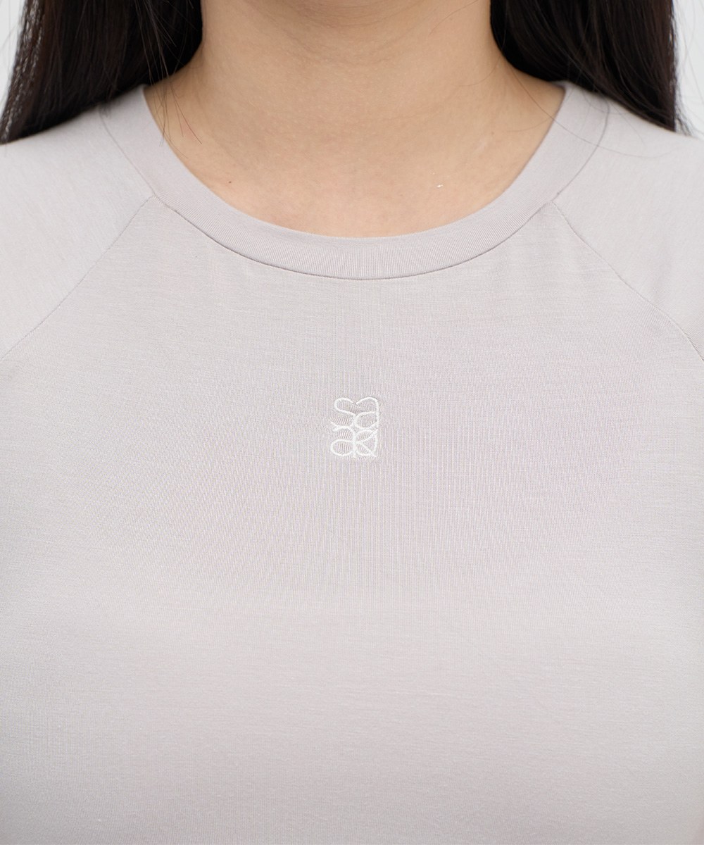 連肩袖刺繡短TEE