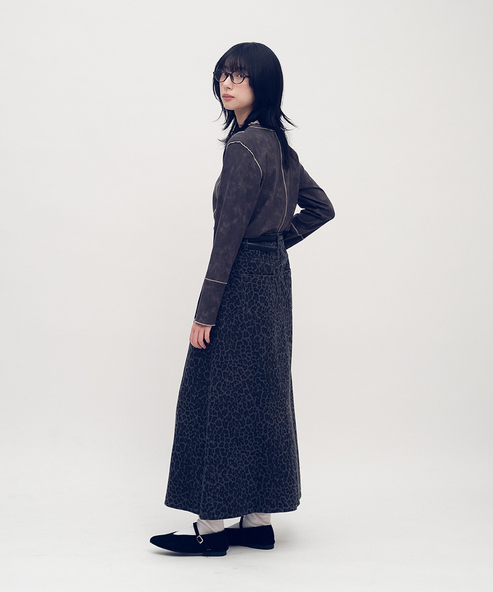 雪花絨感木耳邊上衣