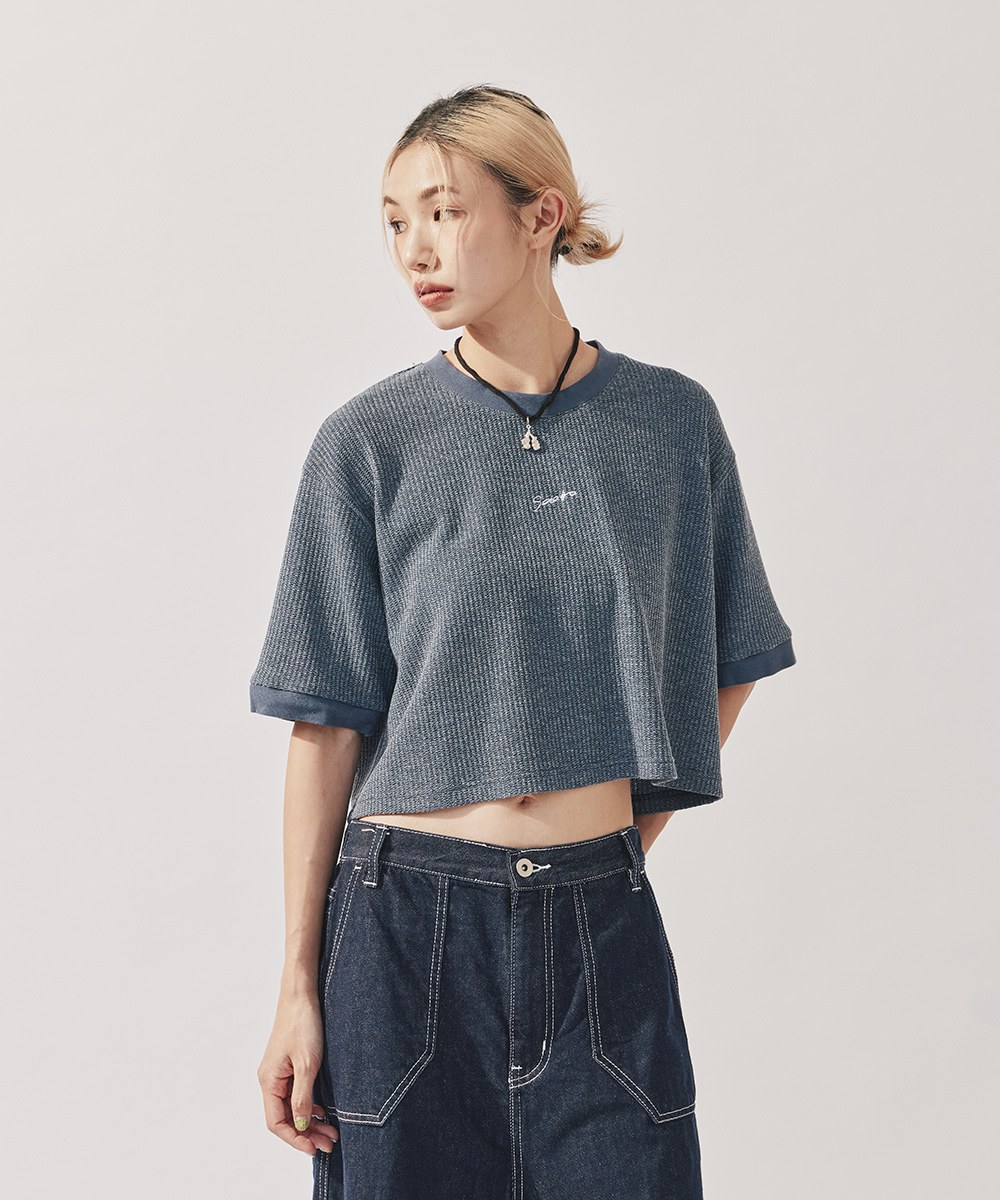 經典草寫logo短版TEE