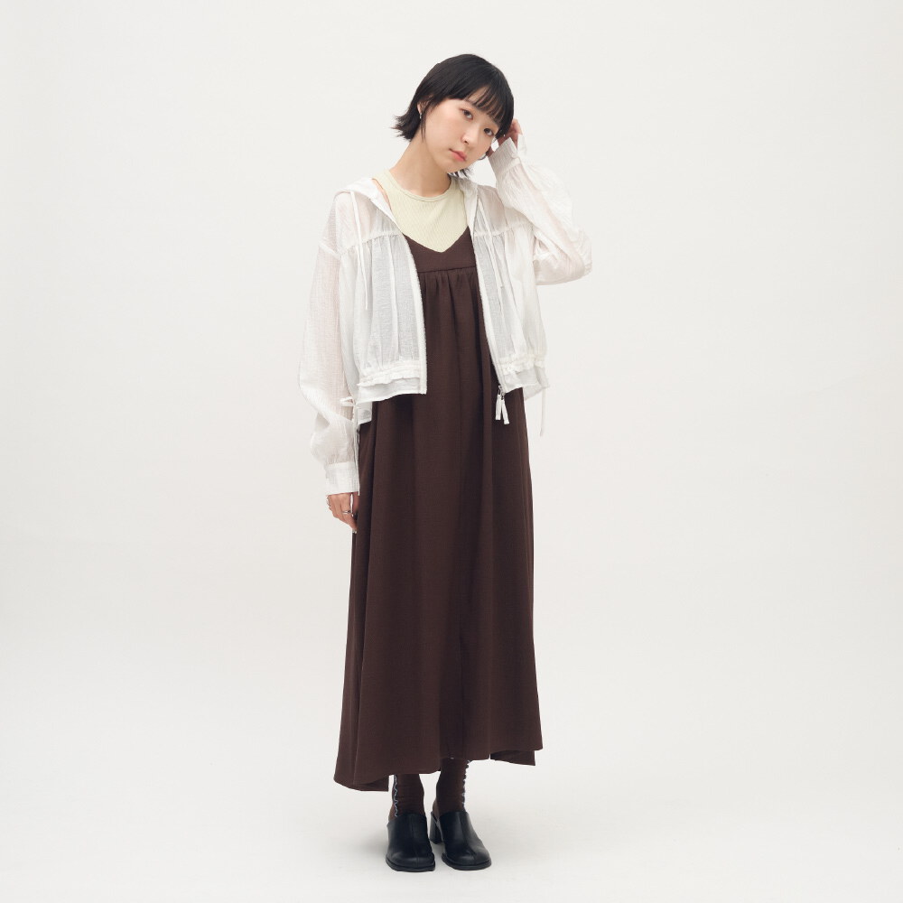 細褶透膚連帽罩衫