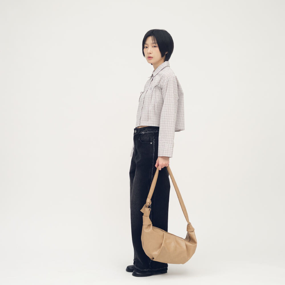 皮感斜跨羊角包