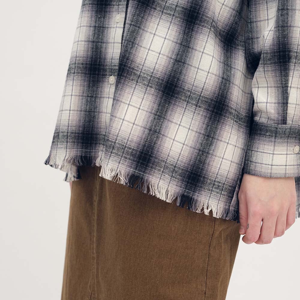 流蘇下擺格紋襯衫