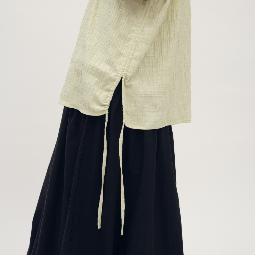 壓紋抽繩細節短袖襯衫