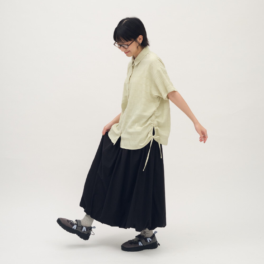 壓紋抽繩細節短袖襯衫