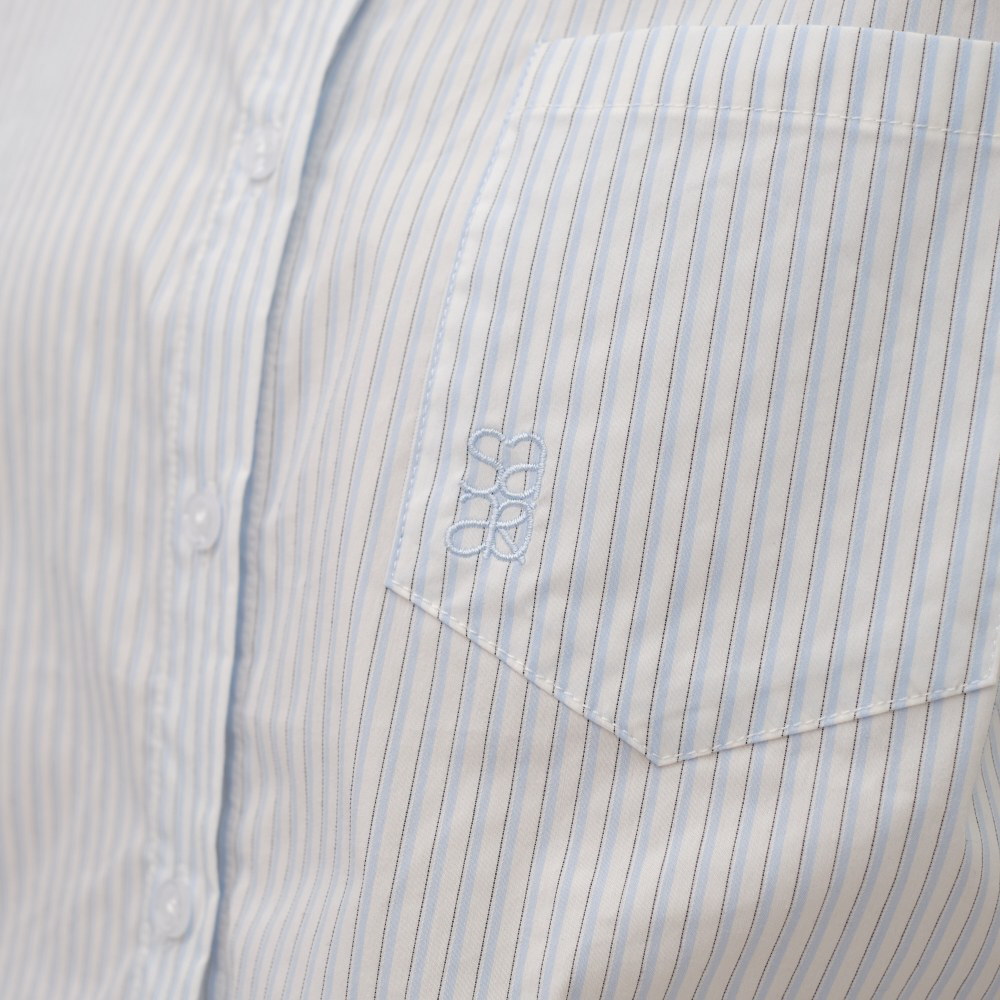 氣球下擺短袖襯衫