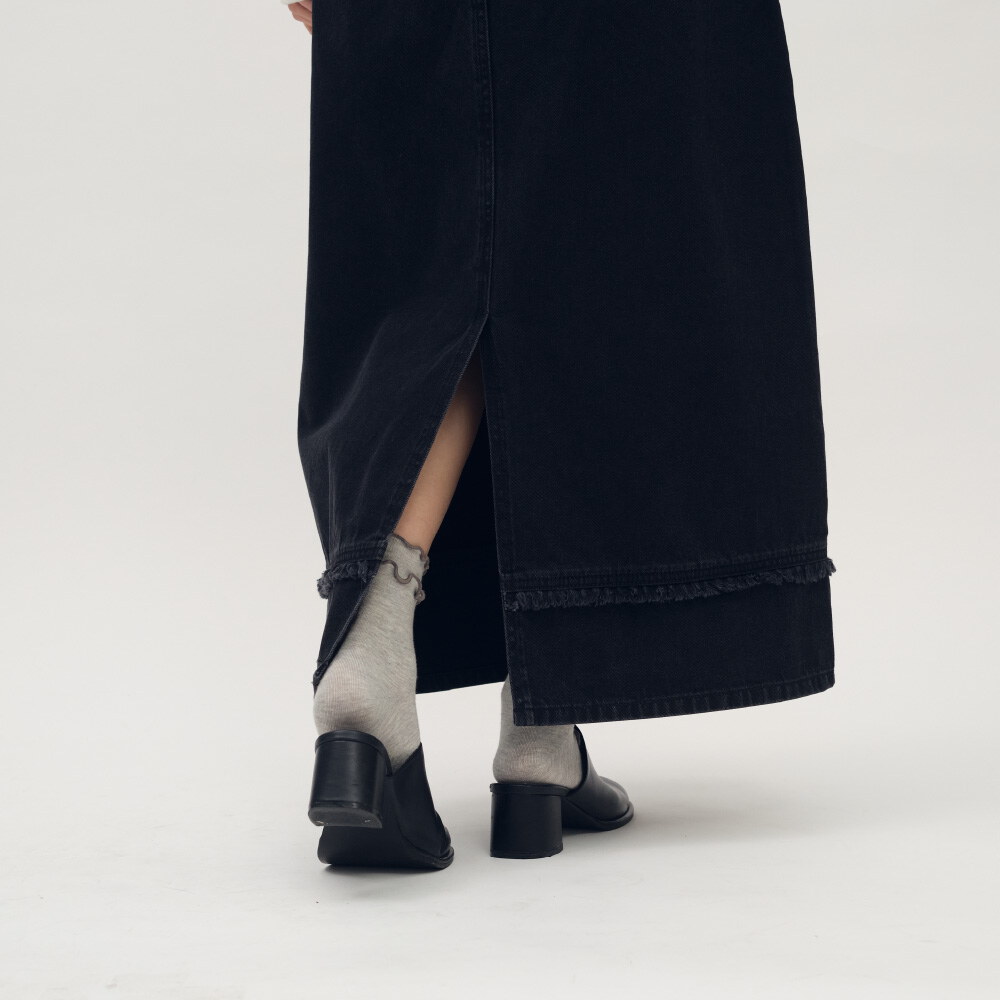 流蘇剪接丹寧裙