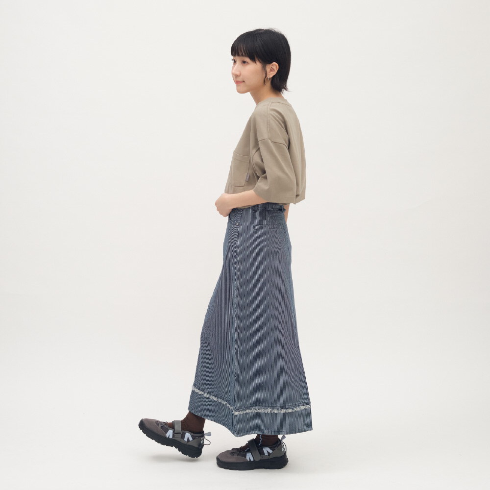 流蘇剪接丹寧裙