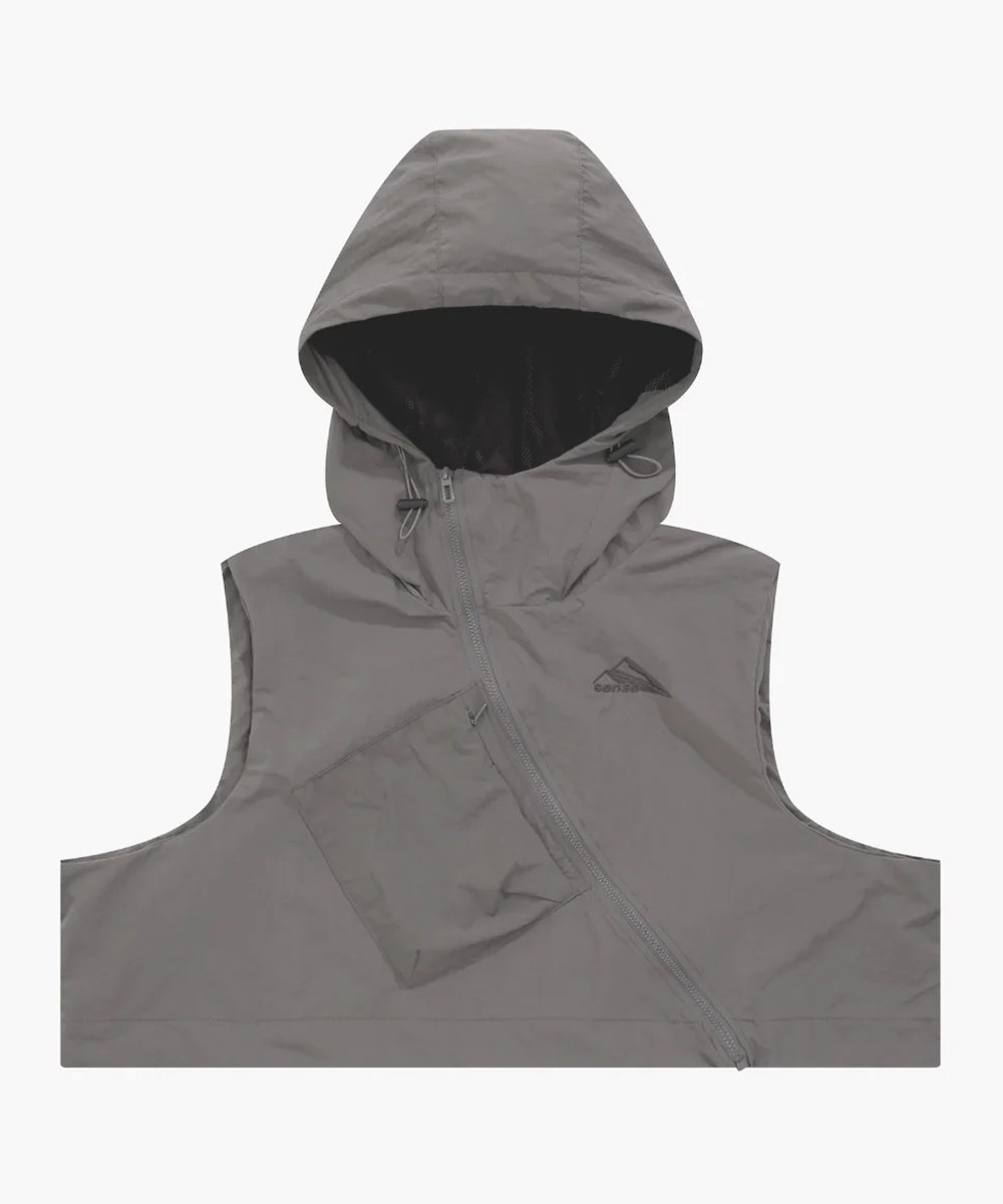 連帽背心外套 Diagonal Zipper Vest