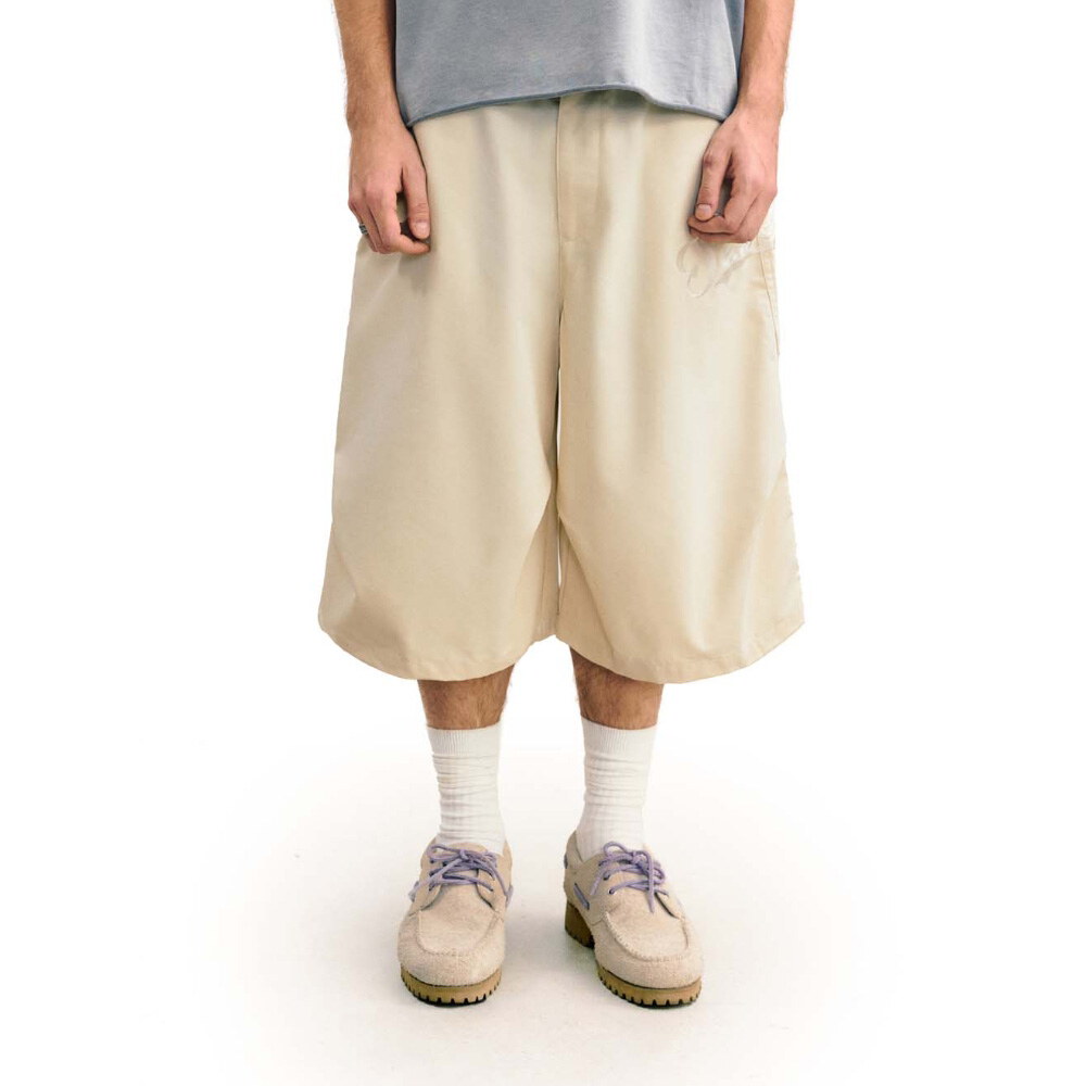 寬版斜紋短褲 Wide Cut Twill Shorts
