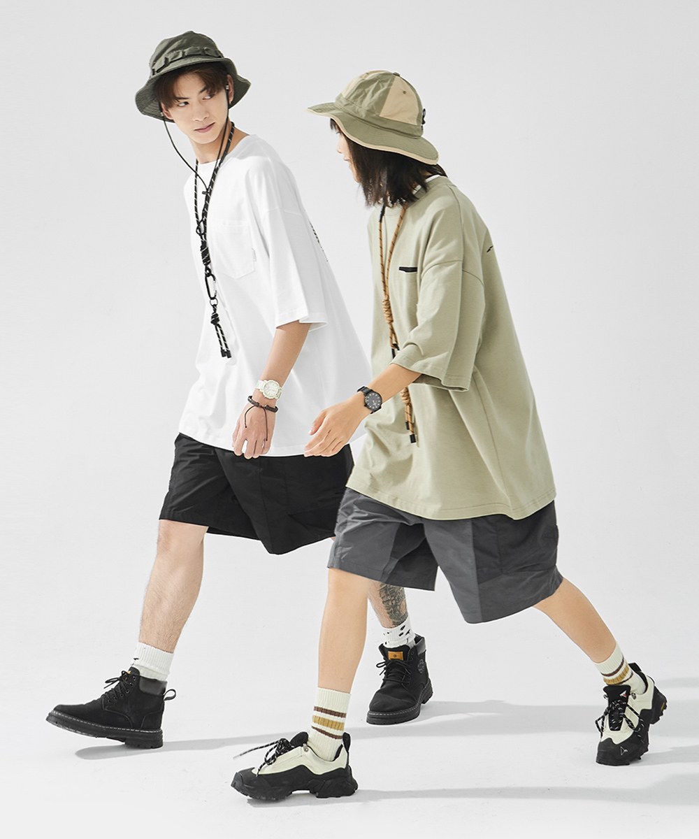 背後印花上衣 Contrast Pocket T-Shirt
