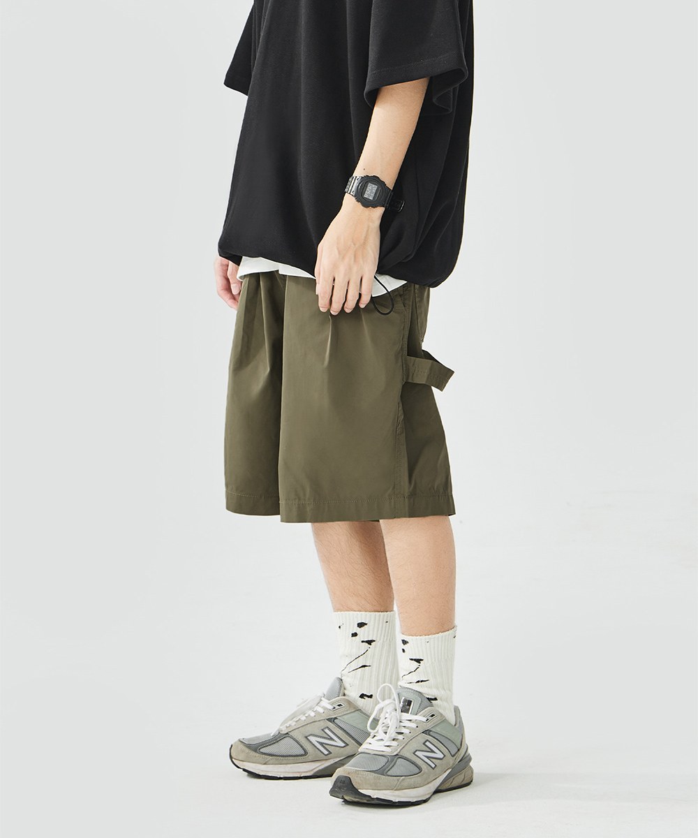六口袋打褶短褲 Six Pockets Pleated Shorts