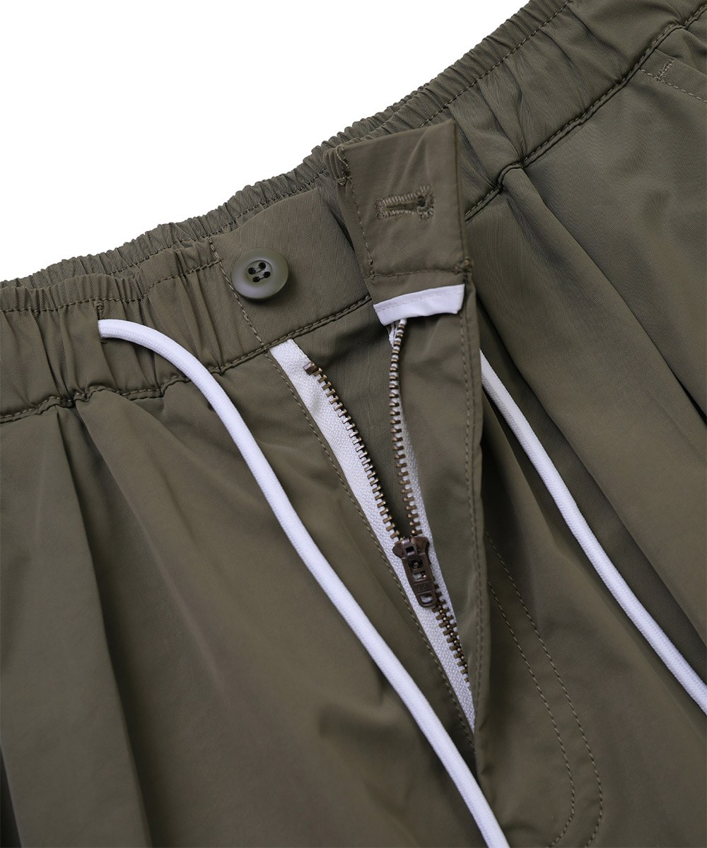 六口袋打褶短褲 Six Pockets Pleated Shorts