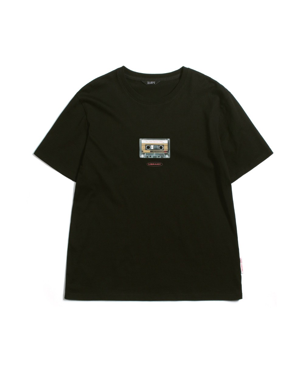 錄音帶印花上衣 Sobbing Basic Tee