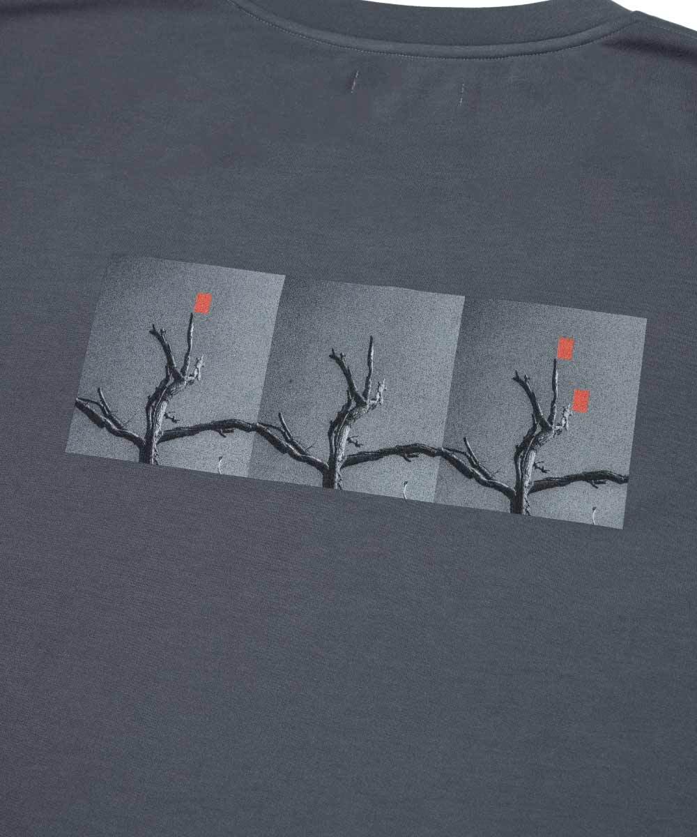 WISDOM x SDW 圖像短袖上衣 DEVELOPS GRAPHIC SS T-SHIRT