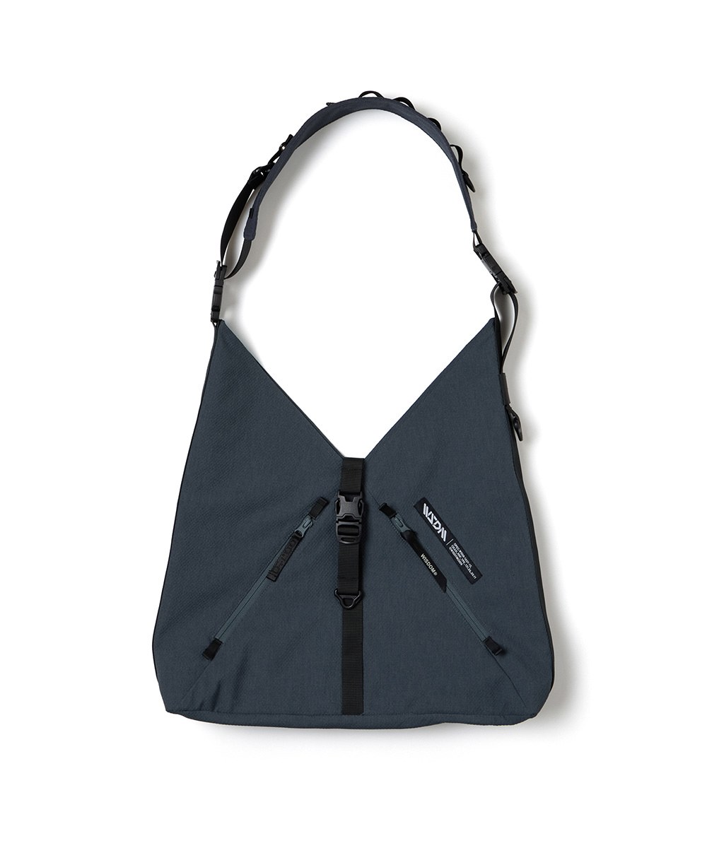 WISDOM x oqLiq 聯名側背包 AZUMA BAG