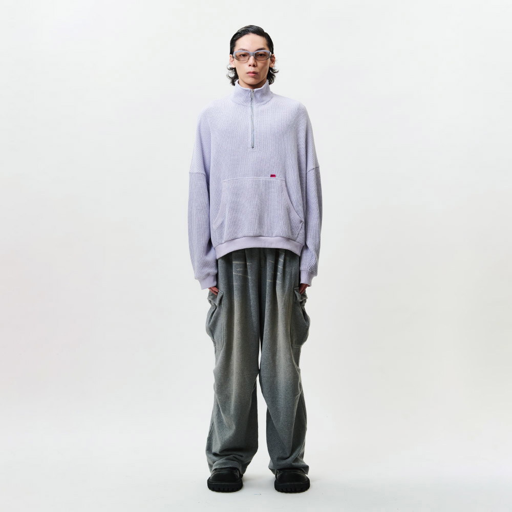 半開襟拉鍊上衣