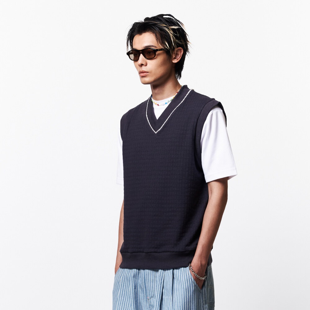 滾邊背心 V NECK VEST