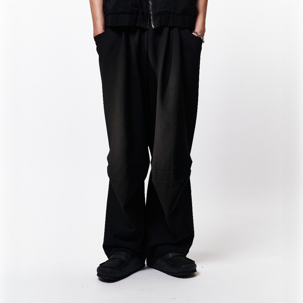 休閒長褲 TRACK PANTS