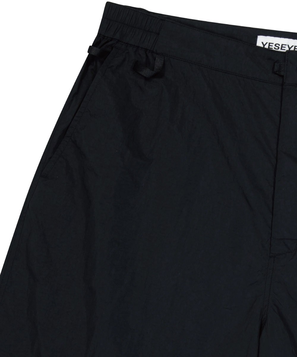 寬鬆尼龍短褲 Nylon Dash Shorts