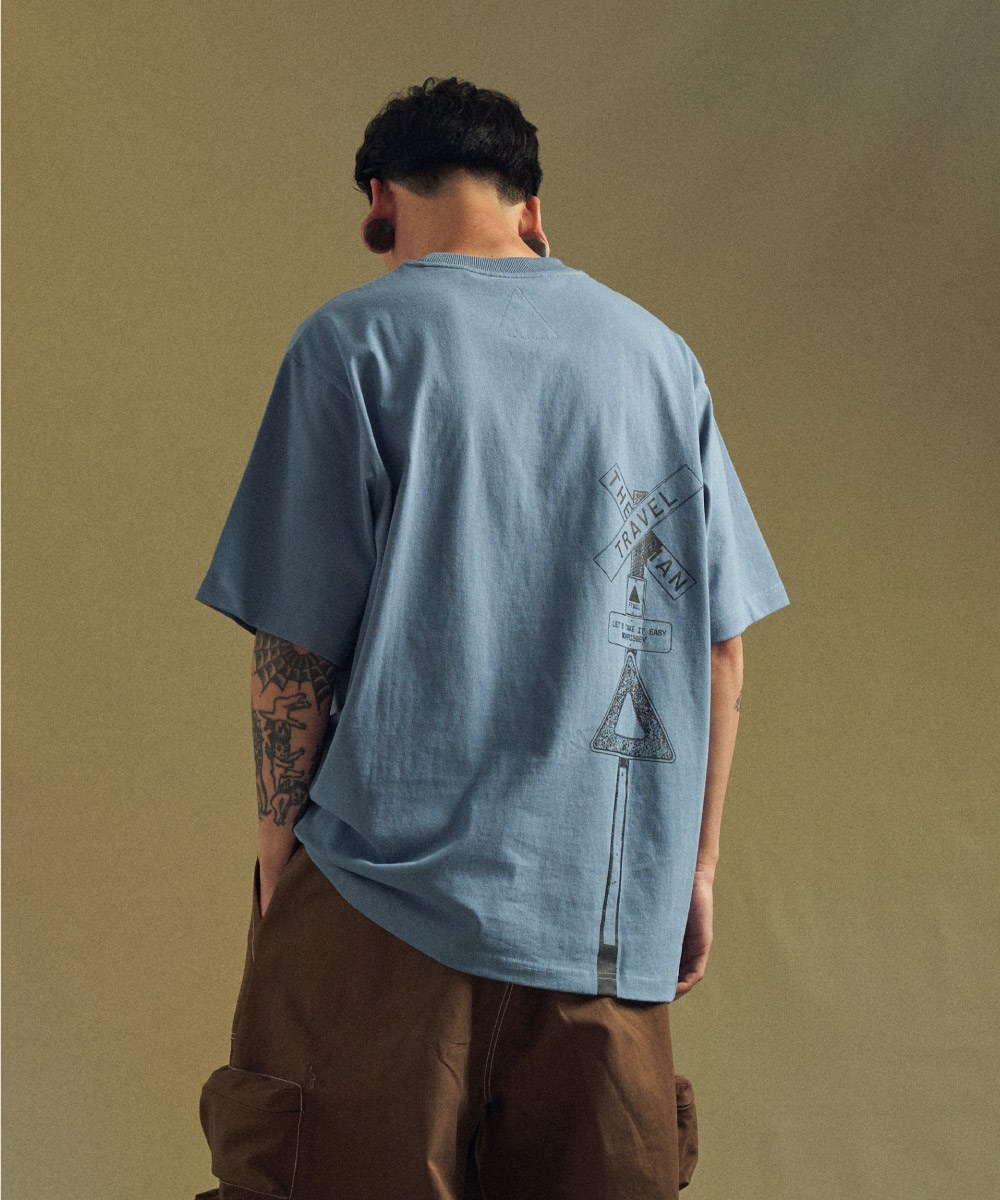 圖案短TEE Travel Tee
