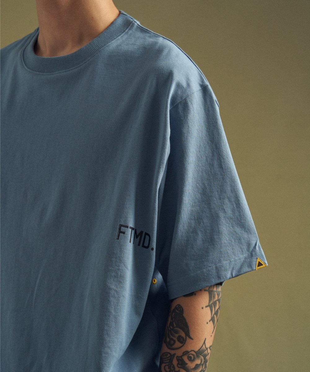 圖案短TEE Travel Tee