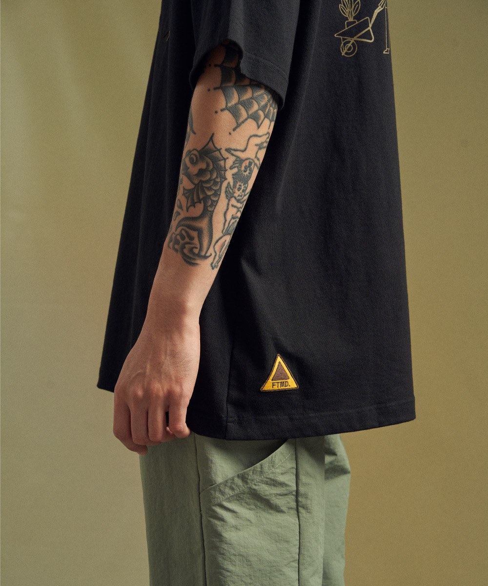 圖案短TEE Finding Morris Tee