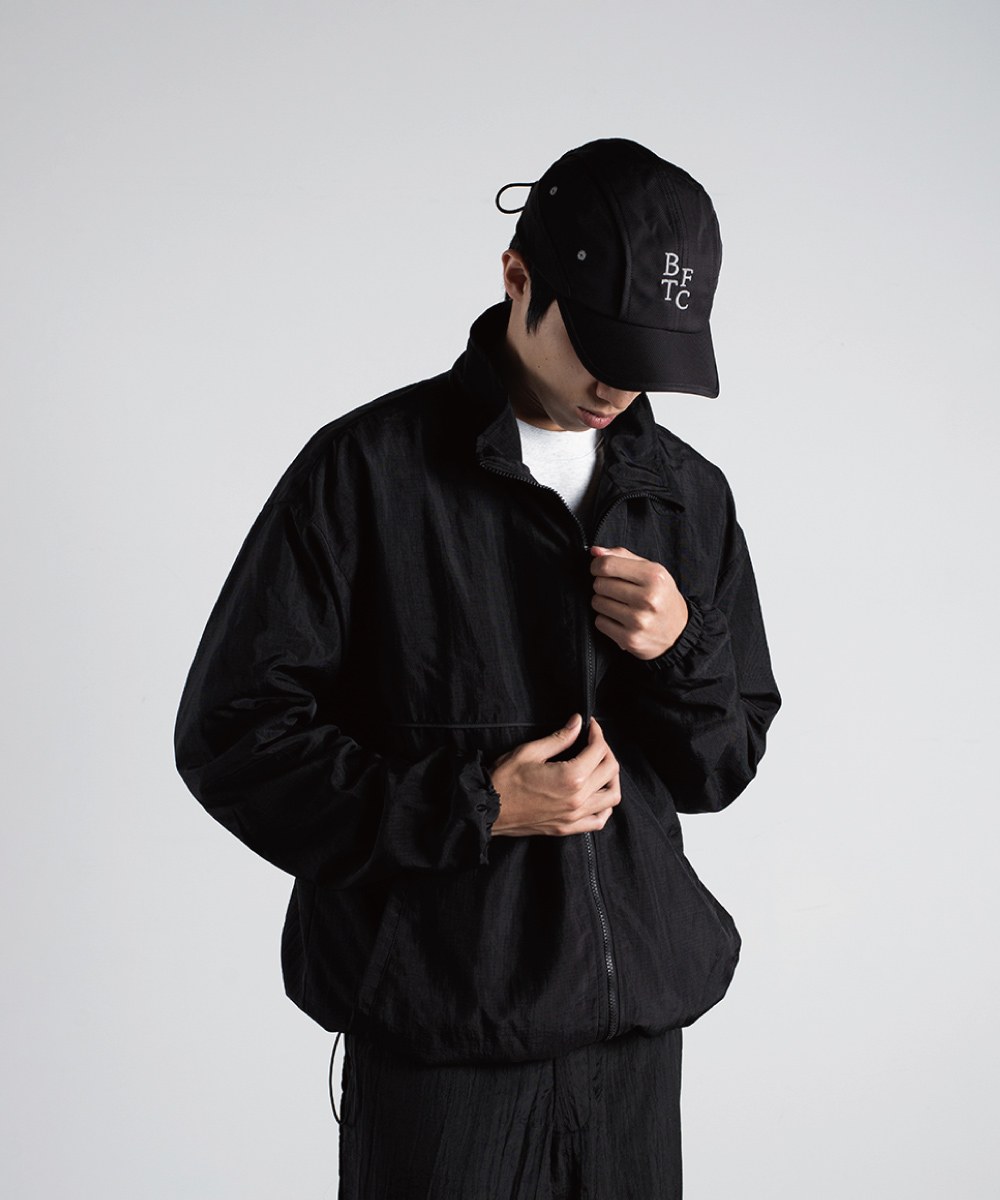 nozzle quiz X SENSE OF PLACE 聯名外套 BTFC Warm Up Jacket