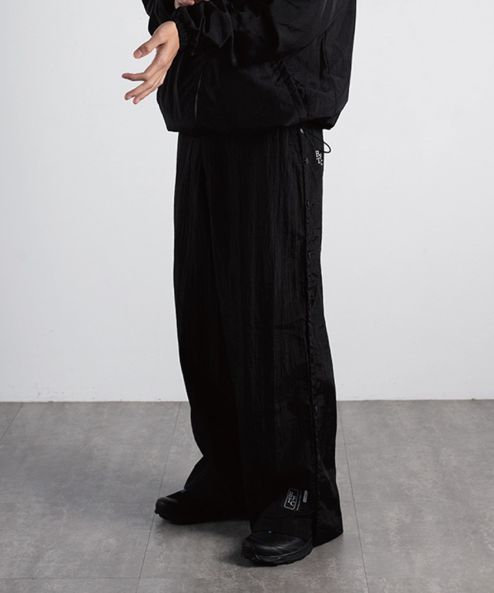 nozzle quiz X SENSE OF PLACE 聯名長褲 BTFC Tearaway Pants