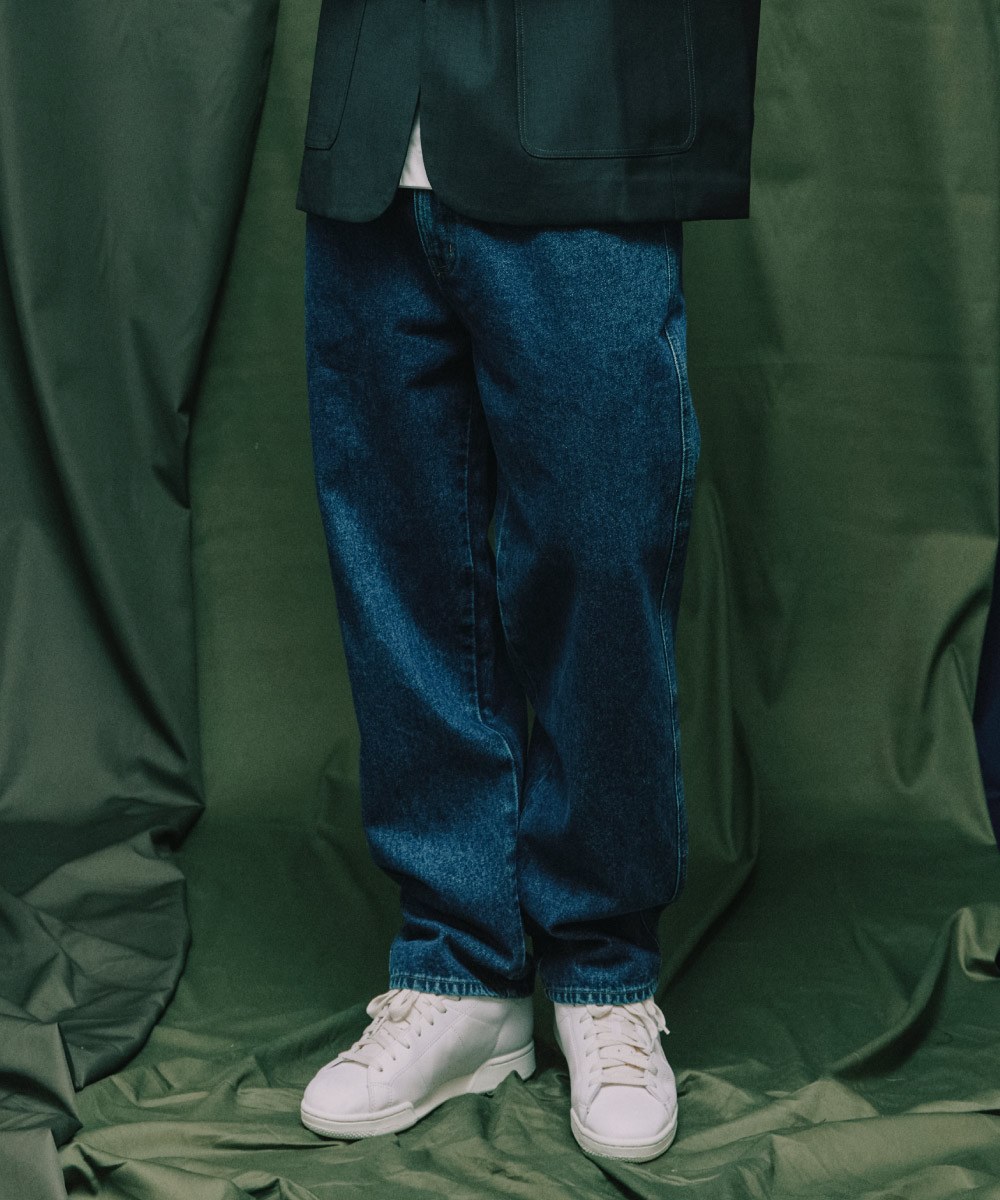 修身直筒牛仔褲